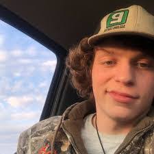 Jennifer Atnip's Instagram, Twitter & Facebook