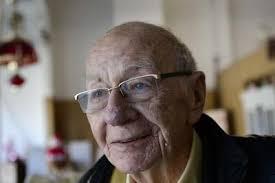 2 heart attacks in one month: 'Mr. Bluefield' quits smoking after 74 years 