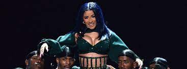 By submitting my information, i agree to receive personalized updates and marketing messages about cardi b based on my information, interests, activities, website visits and device data and in accordance with the privacy. Rapperin Cardi B Reicht Scheidung Ein Das Erste