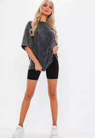 Bike Shorts Outfit Tips Bikeshorts Shorts Shortoutfit Fashionactivation Womanfashion Fashionnews In 2020 Tshirt Outfit Summer Tshirt Outfits Casual Tshirt Outfit
