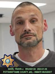 DAVIS, TRAVIS JACK BK2400120