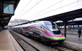 Biletele pentru „trenul soarelui, programul estival de transport al cfr călători, sunt prezente în detaliu pe www.cfrcalatori.ro, în secțiunea trafic intern/oferte. Tren Privat BucureÈti ConstanÈa Bilet Mai Ieftin Wi Fi Èi CondiÈii Superioare Dcnews