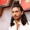 Ezra Miller se pronuncia pela 1ª vez após acusação de assédio a criança