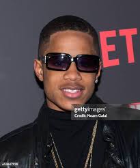 1,833 Tj Brown Photos & High Res Pictures