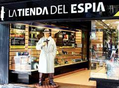 2 tiendas en madrid, 1 barcelona, bilbao, valencia, donde vendemos y alquilamos productos y proveemos de los siguientes servicios: La Red De Franquicias La Tienda Del Espia Acude Al Salon Franq
