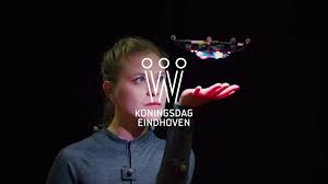 Koningsdag in eindhoven de koningsdag in eindhoven is een groot feest, waarbij de stad volledig oranje kleurt, er tal van openluchtfestiviteiten plaatsvinden en er een grote vrijmarkt georganiseerd wordt voor zowel jong, als oud. Sioux Technologies Home Facebook