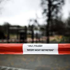 Zu der wohnung gehört noch ein keller. Leichen Fund In Zeven Polizei Findet Toten Mann In Seiner Wohnung Zeven