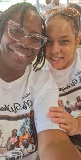 HAPPY RESURRECTION DAY HE AROSE AND LIVES FOREVER MORE! GLORY HALLELUJAH  🙌🏿 #ResurrectionDay #christhasrisen