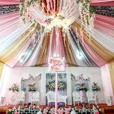 Pada acara ini seluruh keuarga besar beserta tamu undangan hadir menyaksikan penampilan mempelai pasangan yang melangsungkan pernikahan. Dekorasi Tenda Rias Pengantin Fitri Home Facebook