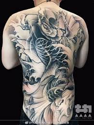 Hình ảnh cá chép bơi ngược dòng sông vượt qua cổng trời (vũ môn) khó khăn để có thể biến hóa. Ca Chep Hinh XÄƒm XÄƒm Co Gai XÄƒm Má»±c