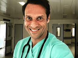 José carlos pereira está determinado em acabar o seu curso de medicina, mas não vai ser fácil. Jose Carlos Pereira Mostra Se Feliz No Trabalho Nas Redes Vidas
