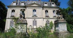 Chateau De Haut Buisson Sarthe Chateau Chateaux Abandonnes Princesse Alice