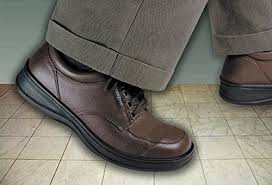 By lexie sachs, good housekeeping institute The Best Chef Shoes For Flat Feet Or Plantar Fasciitis
