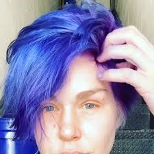 Fun fun 🤪 #pravana #violet #blue...