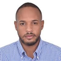 90+ perfiles de «Rafael Tavarez»