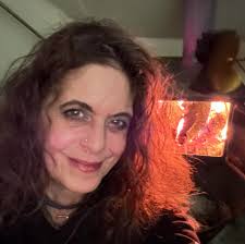 Silent call procedure for emergency assistance