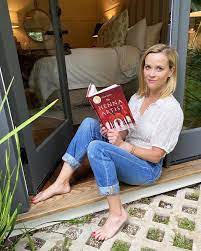 Reese witherspoon feet