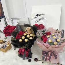 Throw Back Valentine S Day Fresh Flower Gift Delivery Kl Membunga Flower 0103094010 Bouquetbungakl Freshflowerbouquet Fre Di 2020 Kartu Bunga Kreatif Toko Bunga