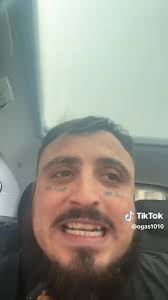 Borrelli ecco il figlio della tiktoker della malaNapoli. Tale madre tale  figlio."