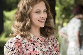 Nov 04, 2016 · hacksaw ridge, about a pacifist who won the medal of honor without firing a shot, is a mess. Teresa Palmer Archives The Playlist