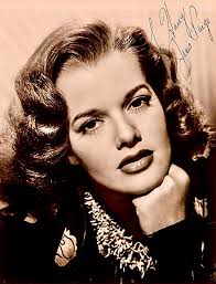 Happy birthday Janine Turner! Aka Maggie O'Connell 🎂