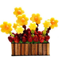 El regalo perfecto para baby showers, este hermoso arreglo está repleto de innumerables frutas frescas. Arreglos De Frutas Para Cumpleanos Un Regalo Especial Comprale Flores
