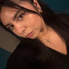 A Lafufu at the library. 📷