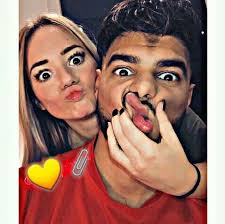 Pp couple viral ini sudah beredar beberapa hari ke belakang, maka tidak heran jika banyak sekali warganet yang mencari pp couple viral ini. 150 Photo Profil Couples Et Filles Ideas ØµÙˆØ±Ø© Ø±Ø³Ù… Ø¶ÙˆØ¦ÙŠ Ù†Ø¨Ø§Ù„Ø©