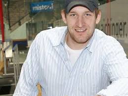 Nach dem schuss eines teamkollegen wird superstar sidney crosby vom puck im gesicht getroffen. Ein Abenteurer Mit Ambitionierten Zielen Nurnberg Nordbayern De