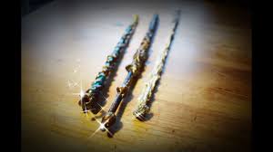 Harry potter kaufte seinen zauberstab einen tag nach seinem geburtstag bei mr. Diy Harry Potter Zauberstabe Selber Basteln Zauberstabe Selber Machen Youtube