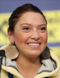 Hande Ercel In Makyajsiz Fotograflari Sasirtti