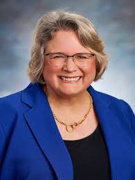 Linda Yim's Instagram, Twitter & Facebook