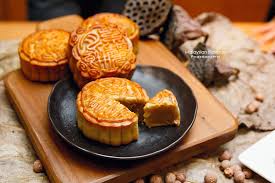 The onset of fall in minnesota is accompanied by chirping crickets in the evening. Mid Valley Megamall Mid Autumn Festival 2017 Malaysian Flavours