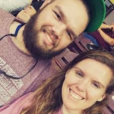 Kelly Stringfellow's Instagram, Twitter & Facebook