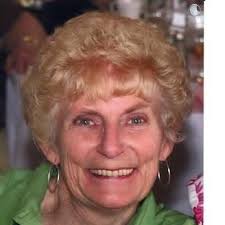 Eileen Marks (@Eileenm4)