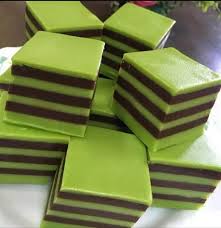 Kuih lapis ini kuih tradisi wajib bagi semua orang rasa. Resepi Kuih Lapis Lembut