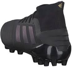 Grab a pair in your size today to max out your training regime and devastate at your next game. Adidas Herren Predator 19 1 Ag Fussballschuhe Amazon De Schuhe Handtaschen