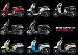 Banyak pilihan warna dan tahun. Foto Studio 8 Pilihan Warna Honda Scoopy 2017 Varian Sporty Stylish Dan Playful Warungasep
