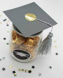 Diy Graduation Mason Jar Party Gifts Favors Free Printable Graduation Diy Graduation Mason Jars Graduation Candy