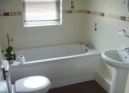 Tembok pembatas antar unit villa tinggi 3 meter listrik underground. 27 Desain Kamar Mandi Bathtub Minimalis Jenisnya Rumahpedia