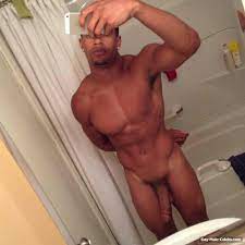 Trey Songz Younger Brother Forrest Tucker Leaked Frontal Nude Selfie -  Gay-Male-Celebs.com