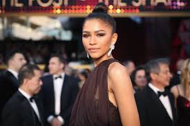March 23, 2020 at 9:09 am Why Zendaya Skipped The Academy Awards In 2020