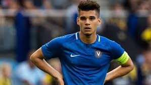 Revenit ca titular în echipa lui steven gerrard ianis hagi a fost printre cei mai buni jucători ai lui rangers contribuind la un gol și marcând altul. LoviturÄ Pentru Ianis Hagi Veste TristÄ Pentru Fiul Regelui DupÄ EvoluÈia DezamÄgitoare Impact