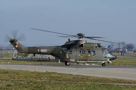 In gstaad liessen sich seit den 1960er jahren zahlreiche griechische millionäre nieder. Schweiz Sendet Drei Losch Helis Nach Griechenland Sky News