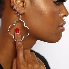 Hammered Clover Necklace