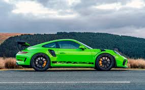 The rs moniker, and the characteristic lightweight blue or red wheels and gt3 rs side stickers link the 996 gt3 rs to. 2019 Porsche 911 Gt3 Rs Review