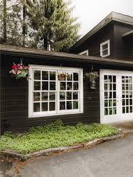 How much does it cost to while painting the outside of your home may seem like a relatively simple job, there are a few things you should consider before attempting to do it. How Long Should An Exterior Paint Job Last Paintzen