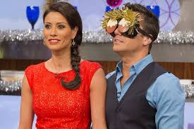 Thirteen people filed for divorce on christmas day in england and wales, official figures show. Melanie Sykes Divorce Presenter Paints On A Happy Face For Christmas Filming Mirror Online