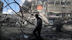 Tras años de atentados palestinos y asesinatos selectivos de las fuerzas de seguridad israelíes, la olp e israel firmarían en 1993 los acuerdos de paz de oslo, en los que la organización palestina renunció a la violencia y el terrorismo y reconoció el derecho de israel a existir en paz y seguridad, un reconocimiento que la. Ataques Israelies Dejan Mas De 100 Muertos En Gaza Desde El Lunes El Mundo Dw 13 05 2021