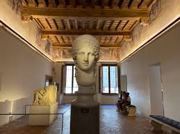 Nell'ottocentesco palazzo massimo è raccolta una delle più importanti collezioni di arte classica al mondo. The Roman National Museum What To See And Useful Tips